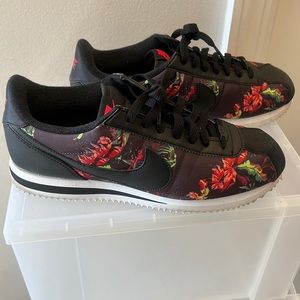 Flower design Nike Cortez